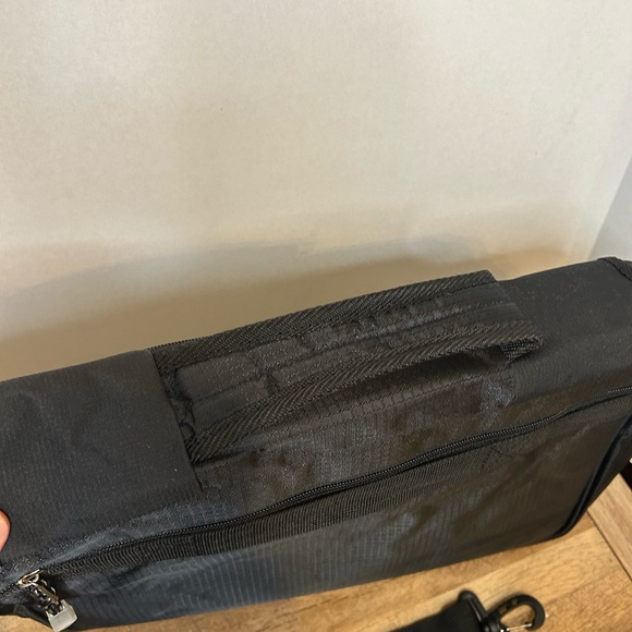 Pavilion Black Messenger Bag by Calpak 18” Laptop - Picture 7 of 10